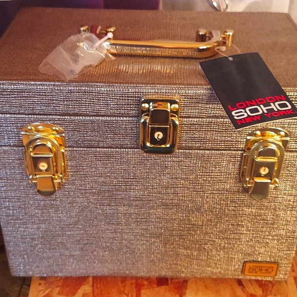 Big jewlery box